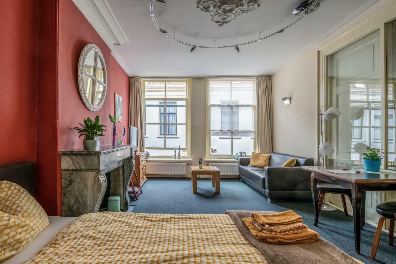 B&B Bij De Sassenpoort Зволе Екстериор снимка